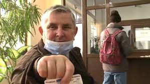 Timisoara, zona soarelui, bulevardul sudului, nr. CrizÄƒ De Plastic La EvidenÈ›a Persoanelor Un BÄƒrbat TrÄƒieÈ™te Din Imprumuturi Pentru CÄƒ Nu Are Buletin Ca SÄƒ È™i ScoatÄƒ Banii Din Cont