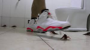 Messy Fun Crustacean Trample - Sensory Overload