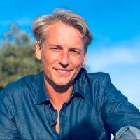 500+ "James Strom" profiles