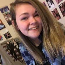 Alyssa Cruse's Instagram, Twitter & Facebook