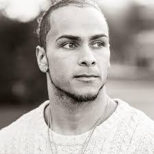 Amanda Roan's Instagram, Twitter & Facebook