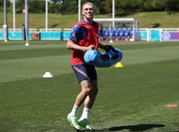 Näytä lisää sivusta phil foden facebookissa. Euro 2021 Phil Foden Warned Doing Well At Euro 2020 Could Change His Life Off The Pitch The Independent
