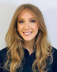 Lindsay Mann's Instagram, Twitter & Facebook