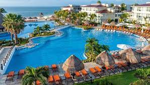 Best All Inclusive Beach Hotels In Cancun Beach Resort Cancun Cancun Hotels Mexico Resorts