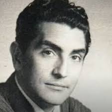 Walter Grady's Instagram, Twitter & Facebook