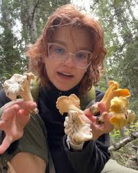 🌿 Meet Catherine "Duck" Zeigler Hometown: Joseph, OR Major: Ecology &  Ecosystem Sciences Duck chose Ecology & Ecosystem Sciences to gain a broad  understanding of terrestrial ecosystems, how they function, and the