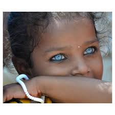 31 People With The Most Striking Eyes In The World People Photos Ideas Of People Photos Peoplephotos Atemberaubende Augen Schone Augen Wunderschone Augen