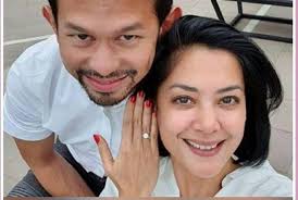 Lulu luciana tobing atau lebih dikenal dengan nama lulu tobing (lahir di cilacap, jawa tengah, 21 november 1977; Lulu Tobing Gugat Cerai Suami Intip Fakta Pejalanan Karier Hingga Percintaan Ragam Cantika Com