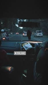 Apalagi dengan adanya danau yang memantulkan bayangan layaknya cermin. Pin Oleh Aristaaaa Di Aesthethic