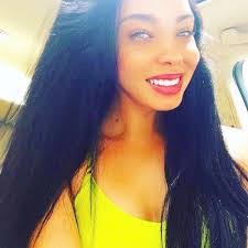 Felicia Moutry's Instagram, Twitter & Facebook