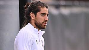 Rodolfo pizarro (rodolfo gilbert pizarro thomas, born 15 february 1994) is a mexican footballer who plays as a central attacking midfielder for american club inter miami, and the mexico national team. Wli9a7y9wyob5m