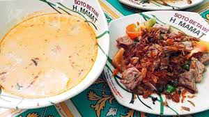 Soto betawi haji mamat ini termasuk soto legendaris untuk para pecinta soto. Soto Betawi H Mamat Sajikan Aneka Soto Dan Oseng