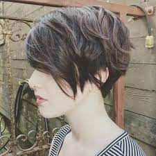Angled Pixie With Layers Elegance Trending Fashion Diy Food Decor Lifestyle Beauty Pi Short Hair Styles Short Hair Color Edgy Short Haircuts