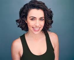 Heather Mingo's Instagram, Twitter & Facebook