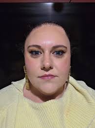 Holiday are over 🥲 I'm back to the office!👋🏻👊🏻 Let's start my routine  again with this purple beauty 💜