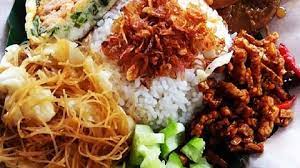 Originating from the culinary traditions of indonesia, it is also popular in malaysia, singapore, brunei, the philippines, south india, sri lanka, thailand, and burma, where it is called mont kalama. Nasi Uduk Betawi Duren Tiga Makanan Delivery Menu Grabfood Id