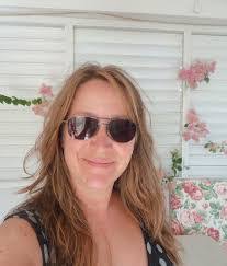 Tammy Ratcliff's Instagram, Twitter & Facebook