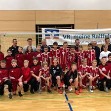 43, 84453 mühldorf am inn, almanya. Fussball Fc Bayern U12 Verteidigt Titel Beim 6 Vr Bank Cup Des Fc Muhldorf Magazin