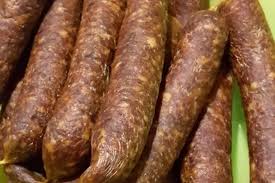 Rohesser Von Wurstler1 Chefkoch Rezept Rezepte Mit Wurstchen Wurst Selber Machen Deutsche Wurst