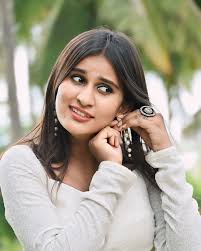 Sushma Sush (@sushma___sush___) • Instagram photos and videos