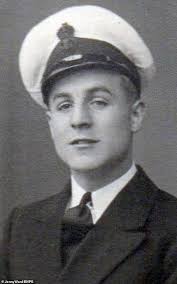 D-Day's youngest paratrooper who ran away from home at 14 to fight Hitler  wins plaque honour