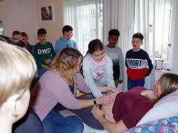 Jetzt hat er mir so angst gemacht da er sagte das er denkt das es keine intakte schwangerschaft wäre aber er würde gerne. Mit Der Hebamme Herztone Horen Kreis Giessen