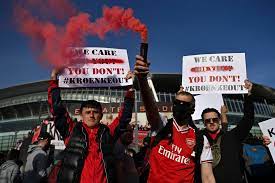 Последние твиты от arsenal (@arsenal). Arsenal Fans Protest Against Owner Stan Kroenke Super League Los Angeles Times