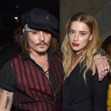 This is no tiny dog poop. Johnny Depp Gefalschte Sms Von Amber Heard Intouch