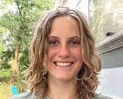 Elsa Dodd's Instagram, Twitter & Facebook