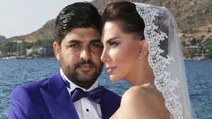 Ebru Nun Eski Fotografini Goren Gozleri Haric Her Yeri Estetik Diyor Sayfa 1 Foto Galeri