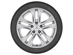 J'ai entendu dire que ça serait plus sportif, en quoi? Jante Mercedes Classe E W212 8 J X 17 Pouces Commander