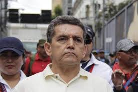 Nacionales 🚨Joviel Acevedo prepara manifestación A FAVOR del Presidente  Alejandro Giammattei Joviel Acevedo, líder del Sindicato de Trabajadores de  la Educación de Guatemala (Steg) estaría preparando una movilización a  favor del Presidente