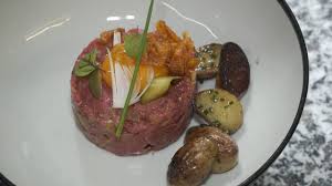 Recette Tartare De Bœuf Et Pommes De Terre Nouvelles Meteo A La Carte Youtube