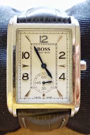 Bij vintage times zijn we gespecialiseerd in oude vintage horloges van merken als; Pin Op Horloges