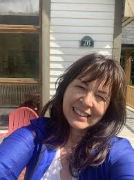 Today I turn 71. No husband, no children, no friends—but I baked the cake  myself 🥹💖