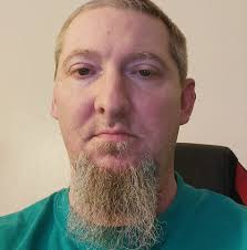 Rust Console Edition vs Deadside: Performance and Updates