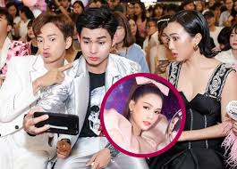 Là đứa con trai út trong nhà, jun phạm luôn muốn bố mình được vui vẻ và hạnh phúc mỗi khi anh ở bên cạnh. Ngo Kiáº¿n Huy Mai Má»'i Jun Pháº¡m Va Sam Tiá»n Má»«ng Ä'am CÆ°á»›i La 5 LÆ°á»£ng Vang Sao Viá»‡t Viá»‡t Giáº£i Tri