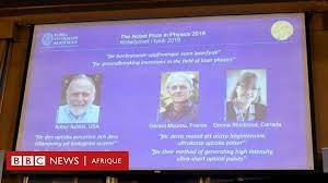 Le Nobel De Physique Recompense Trois Chercheurs Bbc News Afrique