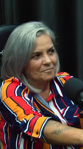 Aqui no Lar, não cuidamos só de crianças. A gente cuida de histórias que  poderiam ter sido esquecidas, mas que escolheram florescer com a gente e  ter um novo futuro repleto de novas vivências e ...