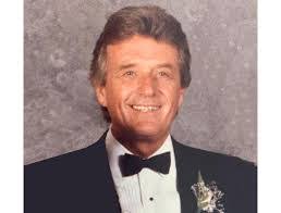 Scott Otterness's Instagram, Twitter & Facebook