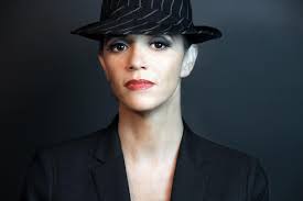 Elia Alba: Am Tisch der Macht