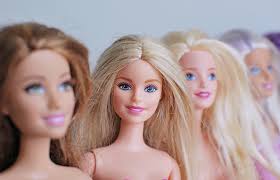 Pasangan ini diketahui menikah pada november 2010 silam setelah menjalani perkenalan yang cukup singkat. Astrazeneca Mitbegrunderin Wird Zu Barbie