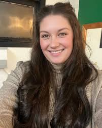 Your hair oil has been my saving grace! 😍 3 weeks of 2 oils a week and I'm  obsessed! Also my fringe is growing out! 👏🏼” We love our beautiful  community so