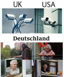 Deutschland ist nach dem anstoß in ballbesitz. Die Nachbarschaft Sieht Alles Sehr Lustige Bilder Lustige Humor Bilder Memes Humor