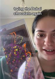 filling is 10/10, chocolate idk hey #tiktoksa #dubaichocolate