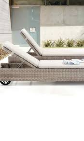 Moderne Gartenliege In Weiss Und Grau Https Www Garten Und Freizeit De Liegen Gartenliege Sonnenliege Gartenmobel