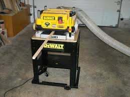 Infeed and outfeed tables make your task easier and give you more material space. Review Dewalt Dw735 And Dw7350 Planer Stand By Pintodeluxe Lumberjocks Com Woodworking Community