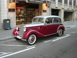 Бесплатная Старый Mercedes стоковая фотография - FreeImages.com