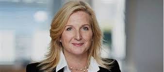 Karen Hallowell's Instagram, Twitter & Facebook