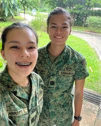 Rebecca Abbott's Instagram, Twitter & Facebook